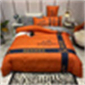 Luxury khaki designer bedding set with bee letter print large and extra large down duvet cover, bed sheets, fashionable pillowcases, and quilt set with 01