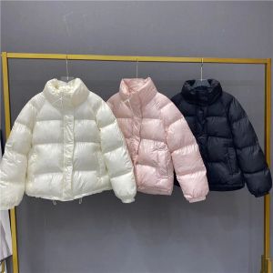 Parkas 2022 Winter Women Cropped Down Jacket Stand Collar Loose Button Women White Pink Black Duck Down Puffer Jacket Winter Warm Coat