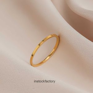 Original 1to1 Cartres Non Fading 18K Gold Ring Female Minority Design Feel Net Red Par Fashion över hela Sky Star Diamond Light Luxury Wind Tail W0VA