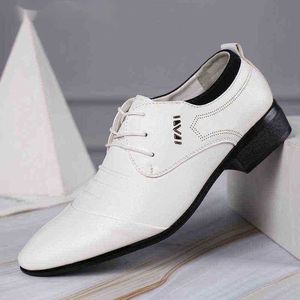 Dres Shoe Italian Oxford Ayakkabı Erkekler için giyinme resmi beyaz düğün klasik takım elbise deri yüksek topuklu ayakkabılar 220723