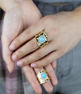 Pierścionki ślubne moda Starbust sygnet dla kobiet mężczyzn szerokie palec biżuteria wstawka niebieska cZ size8 hip hop błyszczące złoto ring1923600