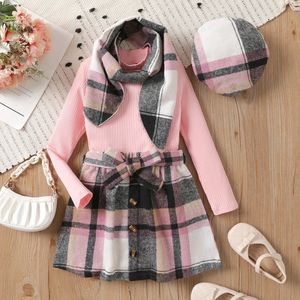 Patpat 4st Kid Girl 95 Cotton Ribbed Solid Longsleeve Top och Plaid Belted Kirt Hat Scarf Set Gridhoundstooth 240226