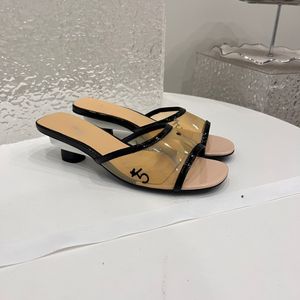 24ss black white low heeled slippers luxury sandals women slippers multicolored slides leather 35-42 Beach slippers