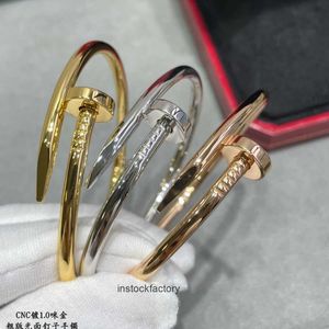 Original 1to1 Cartres V Gold Plated Mijin Smooth Nail Bracelet CNC High Edition 18k Rose with Word Printing Nailed Together for Couples N0QN