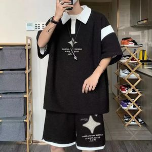 S5XL Мужской спортивный костюм Лето Япония High Street Fashion Футболка Шорты Комплект из двух частей Мужская одежда Ретро с круглым вырезом Дизайнерская одежда 240228