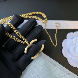 Luxury Brand Designer Pendants Double Gold Plated rostfritt stål Letter Pendant Necklace Chain Jewelry Size