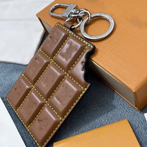 7x9CM Designer Modelo de Chocolate Chaveiro Chaveiro Anel Titular Marca Designers Chaveiros Para Porte Clef Presente Homens Mulheres Saco de Carro Acessórios Pingente Sem Caixa