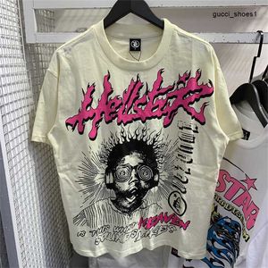 Hellstar T Shirt Designer T قمصان الرسوم البيانية لير ملابس الملابس المحببة مغسولة النسيج الشارع غرافيتي حروف رقائق طباعة عتيقة أسود فضفاضة