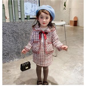 Set di abbigliamento 2024 Set scozzese per ragazze Cardigan Giacche Gonne Neonata Bambini Eleganti 2 pezzi Abiti Bambini Autunno Principessa Vestiti Abiti