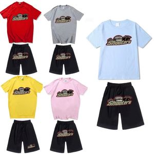 Erkek Trailtsits T Shirts Kadın Tshirts Tasarımcı T-Shirts Pamuk Üstleri Adam Yaz Gündelik Gömlek S Giyim Sokağı Fit Şortlu Kılıf İki Parça Kıyafet