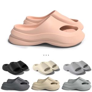 Popular Designer Q3 Slides Sandália Sliders Sliders para Homens Mulheres Sandálias GAI Pantoufle Mules Homens Mulheres Chinelos Treinadores Flip Flops Sandles Color23