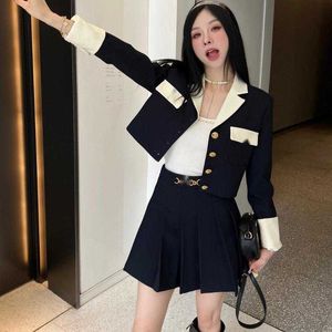 designer C23 AutumnWinter New Celebrity Style Polo Collar Panel Contrast Buckle Short Coat+Multi pleated Short Skirt Versatile Set CY2G