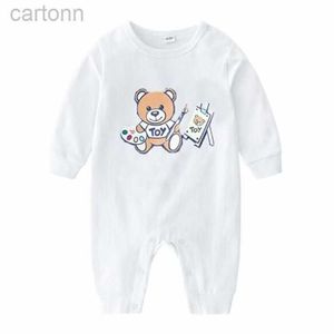 Footies Desiger Baby Rompers Body Suits täcker nyfödda pojkar flickor enstycken kläder 100% tecknad söt björn tryckt baby långärmad sömn 240306