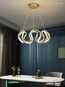 Hängslampor kantin ljuskrona ljus och lyxig post-modern ledd matsalsbord lampa kreativ personlighet specialformad blomma