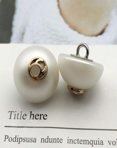 Pearl DIY Sykläder Knapp Metall Letter C -knappar för skjortabeläggtröja Guld Silver4576092