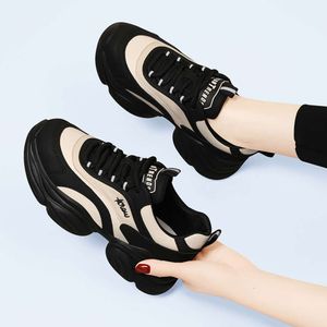 Soled New Women Dad Sports 2024 para grossa primavera e verão versátil altura feminina aumentando sapatos únicos 581 s 209 602 s