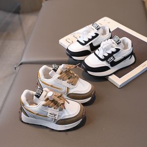 Skórzane buty tenisowe pierwsze spacer Spring Soft Soled Baby Toddler Sneakers dla chłopców dziewczęta 2024 Athletic Outdoor Treners Slip na dzieci swobodne buty Rozmiar 21-30