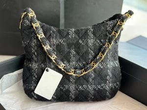 Bas Tote Bag Designer Bag Hippie Bag Shoppingväska med spegel Kvalitetsklass Ligska kapacitet Den mest klassiska svartgulddesignen för säsongen Super Exducite