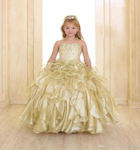 2020 funkelnde Mädchen-Festzug-Kleider Gold Prinzessin Spaghettiträger Kristallperlen Rüschen Organza Ballkleid Blumenmädchenkleider Wi4460886