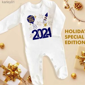 Footies Merhaba 2024 Bebek Sleepsuit Bodysuit Mutlu Yıllar Yenidoğan Babygrow Kıyafet Tulum Kış Bebek Ayakları Uzun Kollu Romper YQ240306