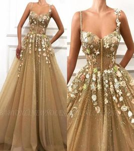 Wspaniałe kwiaty 3D vestidos de fiesta długie sukienki wieczorowe A linia spaghetti paski koraliki aplikacje tiulowe długie arabskie sukienki balowe BC6132494