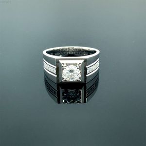 Pass the Test Moissanite Men Ring Weight 8.46g 18k Solid White Gold Men Ring Moissanite Rings for Men