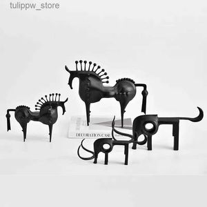 Obiekty dekoracyjne figurki cierń konia black metal abstrakcyjny statuak statuakcyjny dom do salonu biuro Dekoracja akcesoria rękodzieła