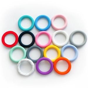 10st 65mm Baby Silicone Teether Ring Circle Pärlor med Hole Diy Halsband Babi Toys Chewing Teeth Toy Kids Gift 240307