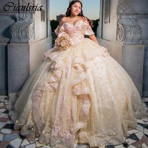 Champagne från axeln ruffles quinceanera klänningar bollklänning prinsessa applikationer spets korsett vestidos de 15 anos