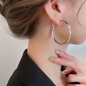 2025 New Ladies Earring For Hoop Huggie Jewelry