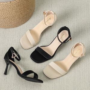 Mingman Kadın Ayakkabıları 739-AR1 Avrupa ve Amerikan Yüksek Topuk Sandalet Kadın İnce Topuk Moda Ayakkabıları Square Başlı Yaz Ayak Parmağı