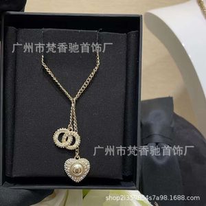 Designers channells Full Diamond White Pearl Love Necklace Light Luxury Versatile Pendant