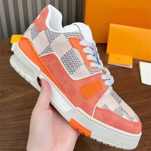 Projektant płaski sneaker Wergil Trener Buty swobodne miłośnicy dżinsów skóra Abloh White zielony czerwony niebieski litera nakładki mody Platforma męska Women Low Sneakers C22