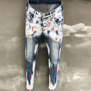 Mäns jeans springer liten rak elastisk smal färg män high street jean fläckig bläck denim byxor magra motorcykelbyxor 753 167