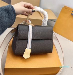 Frauen Umhängetaschen Geldbörsen Frau Handtasche Casual Shopping Handtaschen Leder Frau Griff Luxurys 2024