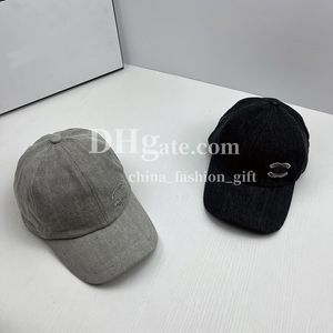 Дизайнерская вышитая шляпа Черно-серая сплошная цветная шляпа Открытая солнцезащитная шляпа Унисекс Бейсбольная кепка Летняя дышащая спортивная шляпа