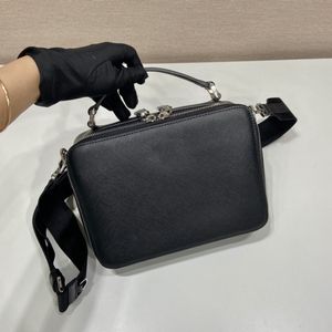 Mens Bolsa Bolsa Designer Bag Man Mini Totes 19cm 22 cm de qualidade TopPest Itália Couro genuíno Black Blue Crey Color