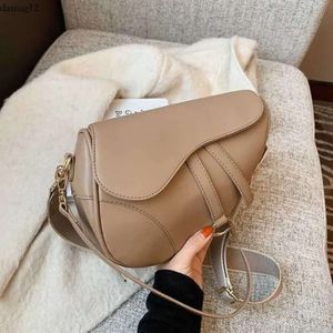 Bolsa feminina designer outono novo ombro único mensageiro personalizado sela saco coreano cor sólida tendência literária saco de praia 6021