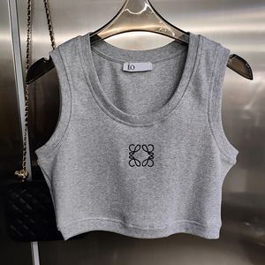 Loewe Top Fashion Tank Top Womens 자수로드 디자이너 Tshirt Close Tanks Tops 여성 여름 짧은 슬림 배꼽 노출 복수 탄성 스포츠 니트 탱크 971