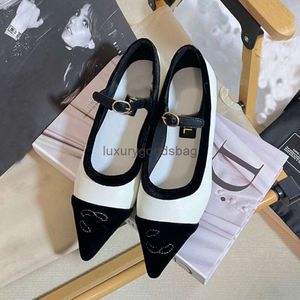 2024SS Designer heels french dress shoes fashion rear empty trip strap chain high heels shoe baotou thick heel sandals fashion ballet flats spliced loafer