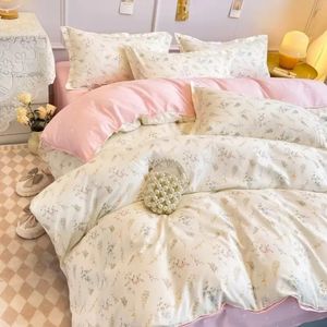 Ins Set di biancheria da letto con fiori rosa Lenzuolo Federa Twin Full Queen Size Lino Donna Ragazza Copripiumino floreale Senza imbottitura 240226