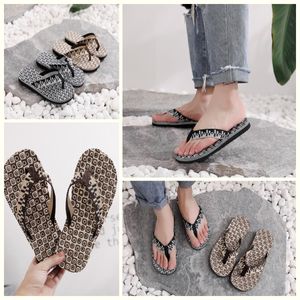 2024 GAI Womens Sandals Womens Slippers Fashion Floral Slipper Leather Rubber Flats Sandals Summer Beach Shoes low price eur 39-40