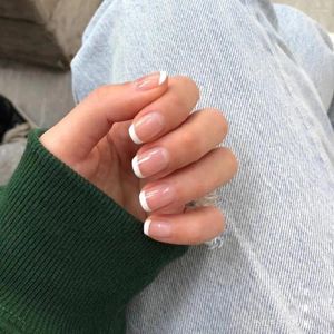 Unghie finte 24 pezzi/scatola Strumento per manicure artificiale staccabile Punte per unghie finte francesi corte indossabili