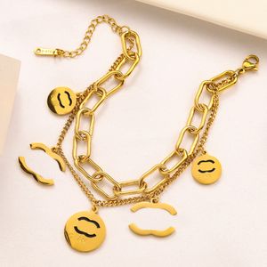 Bracciali di marca in oro 18 carati di alta qualità Bracciale con lettera di marca Gioielli Regali di nozze Voguish Uomo Donna Bracciale in cristallo Amante Accessorio di moda in acciaio inossidabile