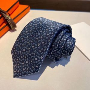 Męski krawat 2024 100% Silk Men's Designer Tie cyment Luksusowy biznesmena męska krawat