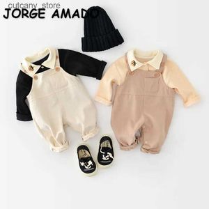 Jumpsuits New Spring Autumn Baby Boy Girl Rompers Coffee Beige Adjustable Strap Jumpsuit Infant Loose Casual Clothes for 0-3Year E23023 L240307