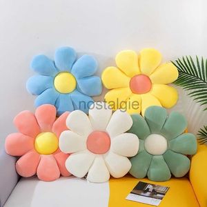 Djur 40cm15.75in Söt Daisy -formad plysch Toy Flower Mat fylld Playmat Girl Presentstol Soffa Cushion Pillow Home Decor 230626 240307