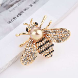 Presente sofisticado feminino e versátil com incrustações de diamante, pérola dourada, broche de abelha, cardigã, casaco, decoração de alfinetes