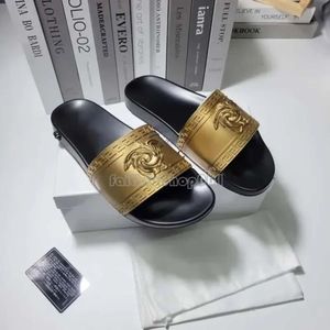 Top New Designer Chinelos Novos Clássicos de Moda Palazzo Sandália Casual Sapato Mule Mens Womens Sandale Sliders Metal Slipper Verão Plataforma Plana Slide Atacado 674