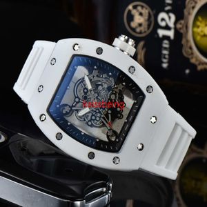 패션 남성 스켈레톤 고무 시계 자동 운동 남자 유명한 디자이너 남자 스포츠 시계 Montre de Luxe Wristwatches307g